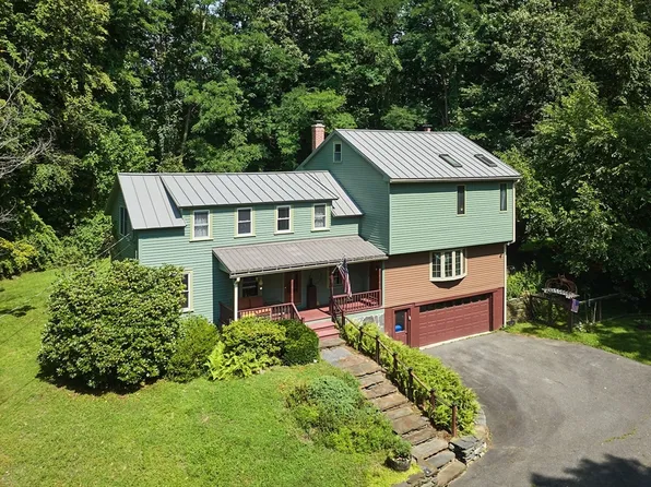 93 Arch St, Leeds, MA 01053