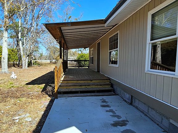 4th image of 858 Augusta Rd