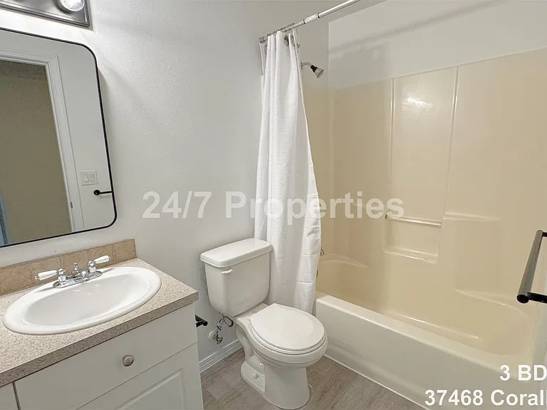 37468 Coralburst St — Photo 12