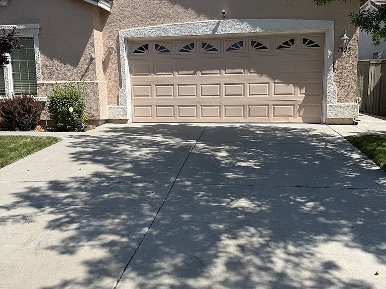 1825 D Arques Ct — Photo 2