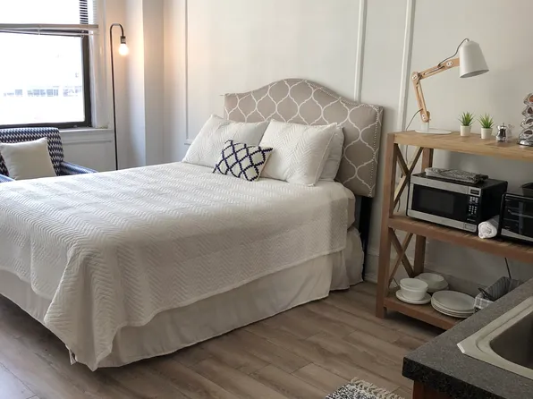 1324 Locust St, Philadelphia, PA