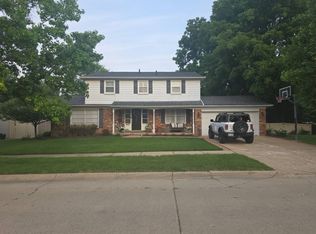 15265 Lakewood Dr, Plymouth, MI 48170