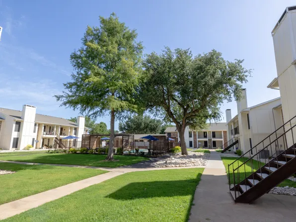 Stonegate Apartments