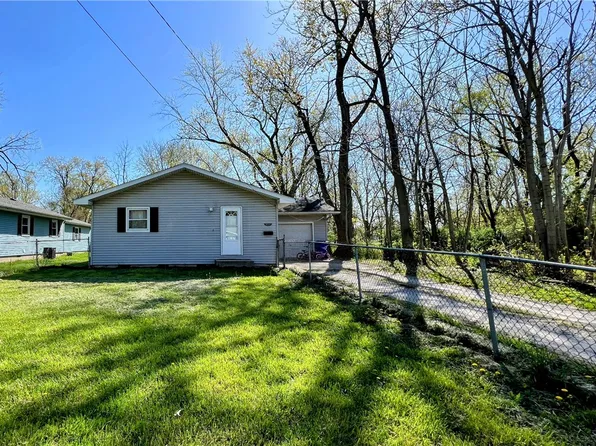 1790 N 34th St, Decatur, IL 62526