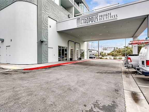 2nd image of 360 Desert Ln #Inn