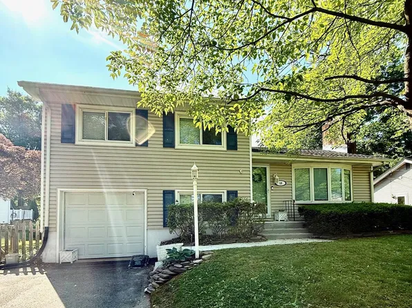 13 Wainwright Dr, Annapolis, MD 21401