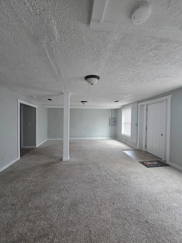 2 bed, 1.0 bath, 1000 sqft, $1,200 — Photo 4