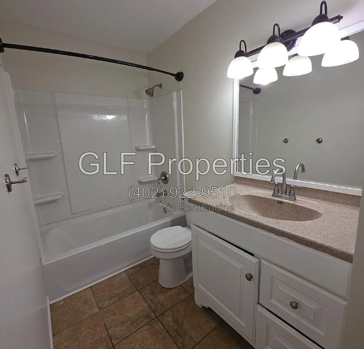2 bed, 1.0 bath, $1,200 — Photo 3