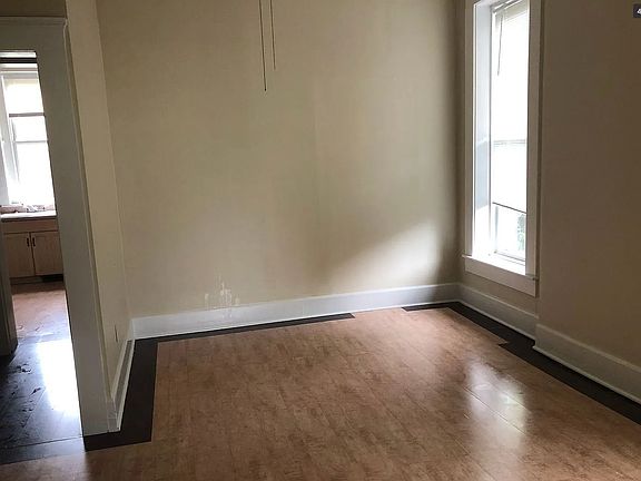 4th image of 524 W Oak St #11366587