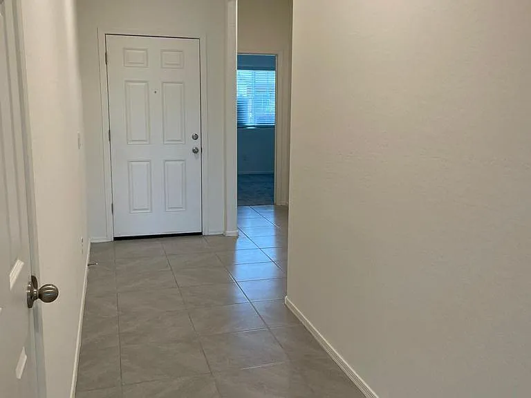 249 W Tropical Dr — Photo 10