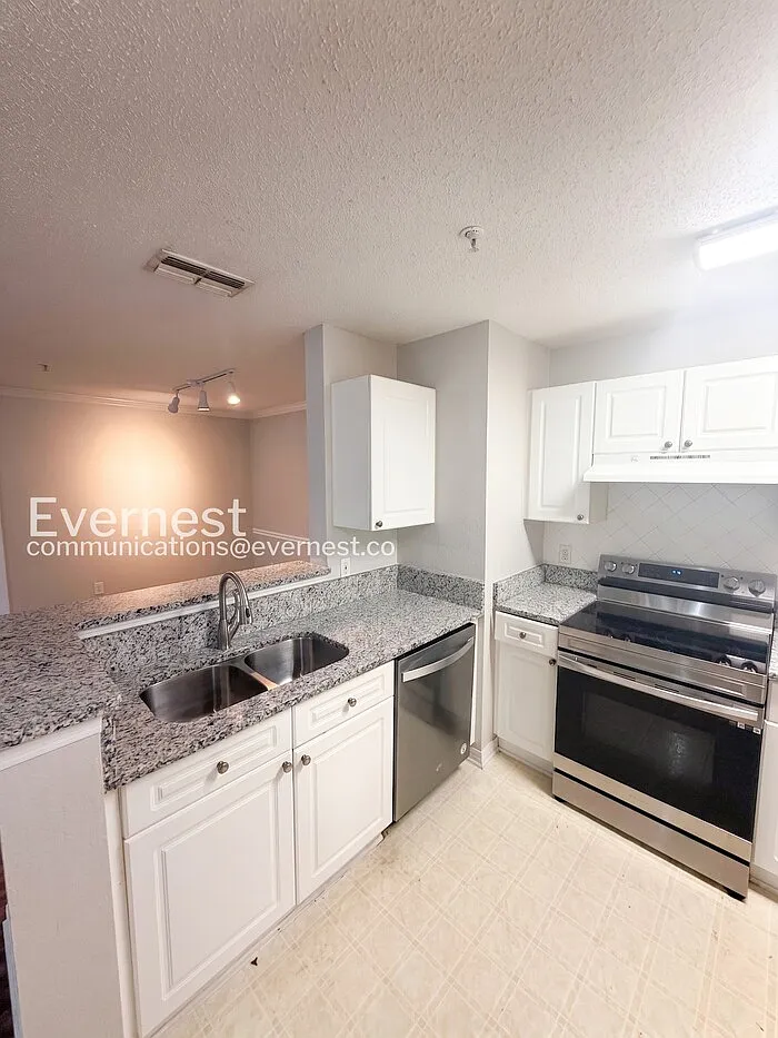 2 bed, 2.0 bath, 1161 sqft, $1,495 — Photo 4