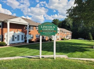 20 Lincoln Gdns #20, Lake Hiawatha, NJ 07034