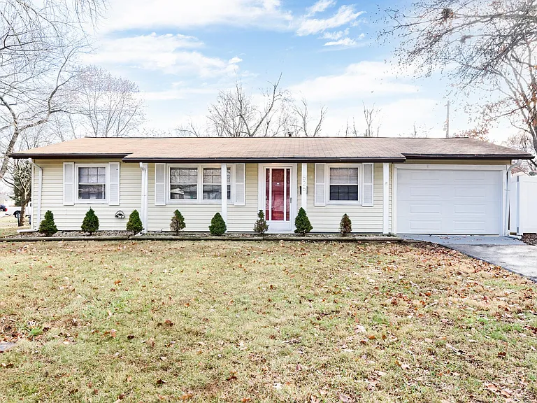 526 Impala Ln — Photo 1