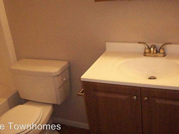 2nd image of 152 Bentwood Dr APT 2