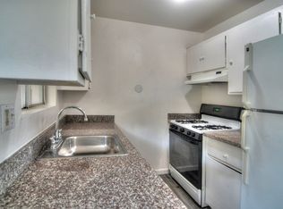 1336 Adobe Dr APT 4, Pacifica, CA 94044