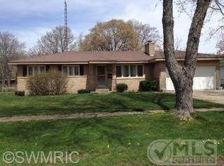 1460 Chapel Rd, Muskegon, MI 49441