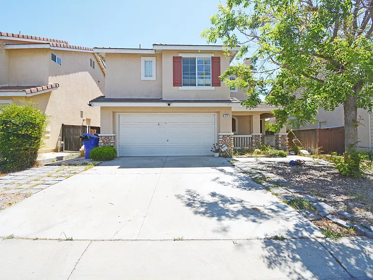 274 Settlers Rd — Photo 2