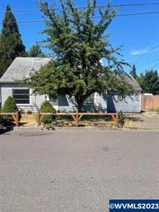 2143 Coral Ave NE, Salem, OR, 97305