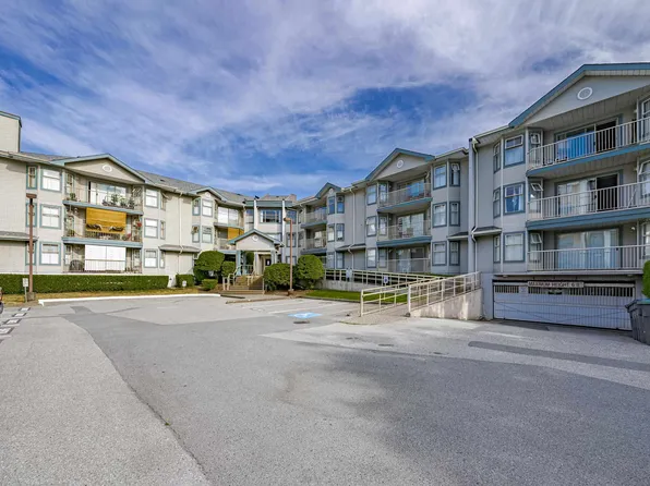 10756 138th St #315, Surrey, BC V3T 4K5