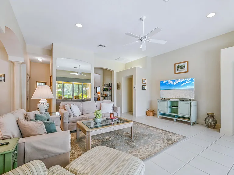 2259 Island Cove Cir — Photo 7