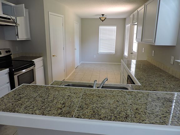 4th image of 644 Alcove Dr