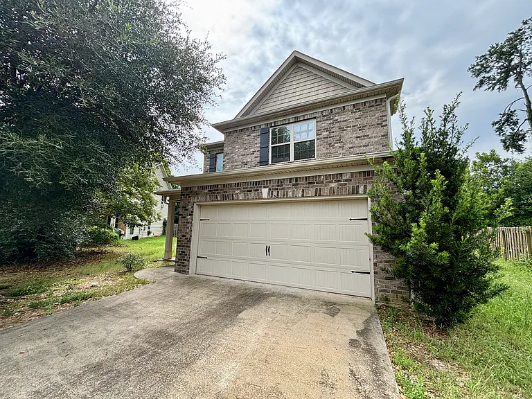 5766 Olivia Ln — Photo 3