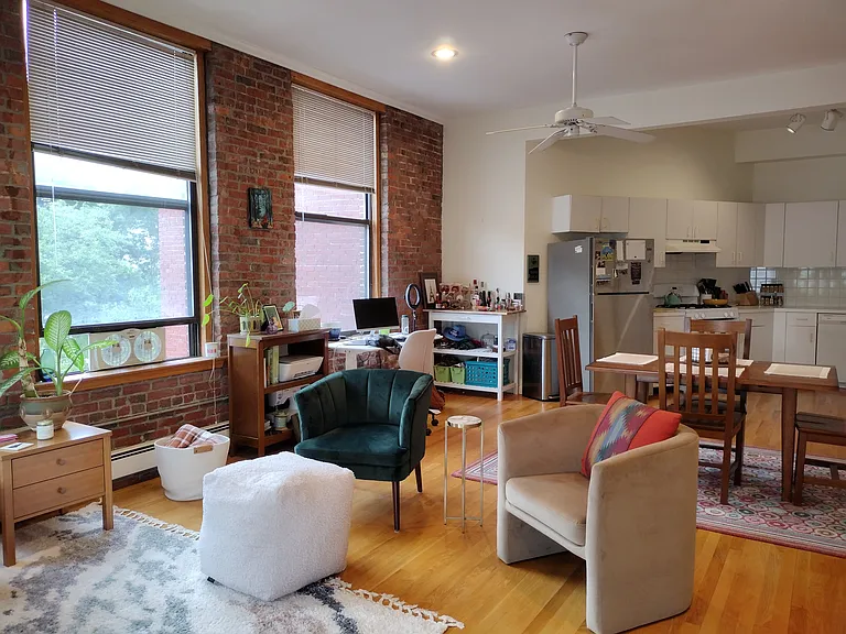Harvey St — Photo 11