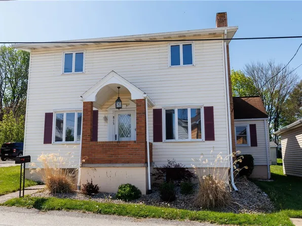 813 Green St, California, PA 15419