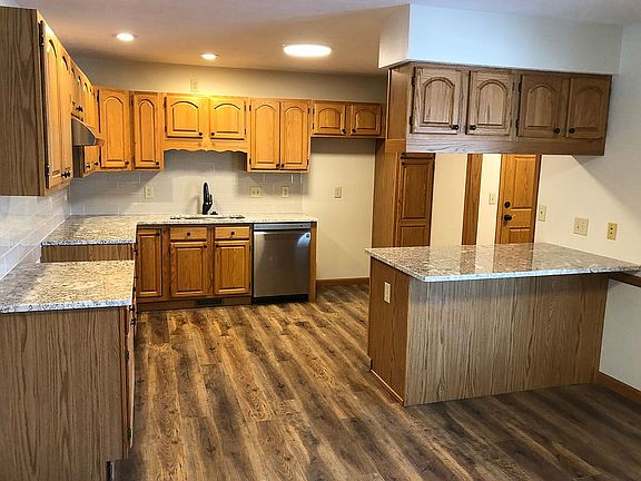 2nd image of 1508 Brook Park Dr
