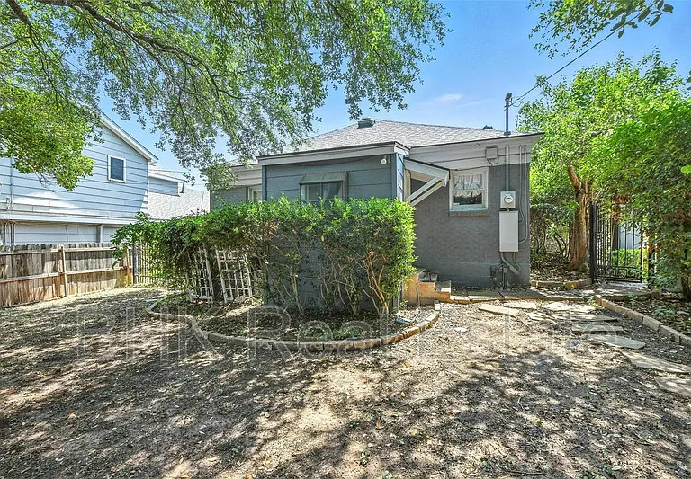 4036 Dexter Ave — Photo 21
