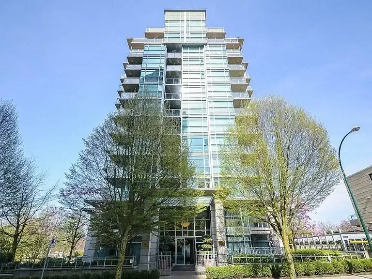 1889 Alberni St #702 — Photo 1