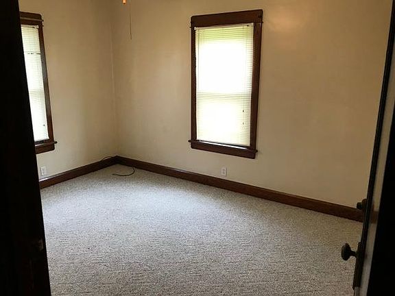 Dining Room/1st floor Bedroom
