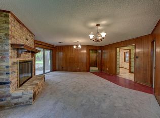 915 Farmers Rd, Brenham, TX 77833