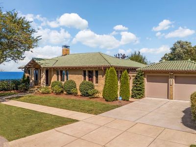 1033 Summit Ave, Lakewood, OH, 44107