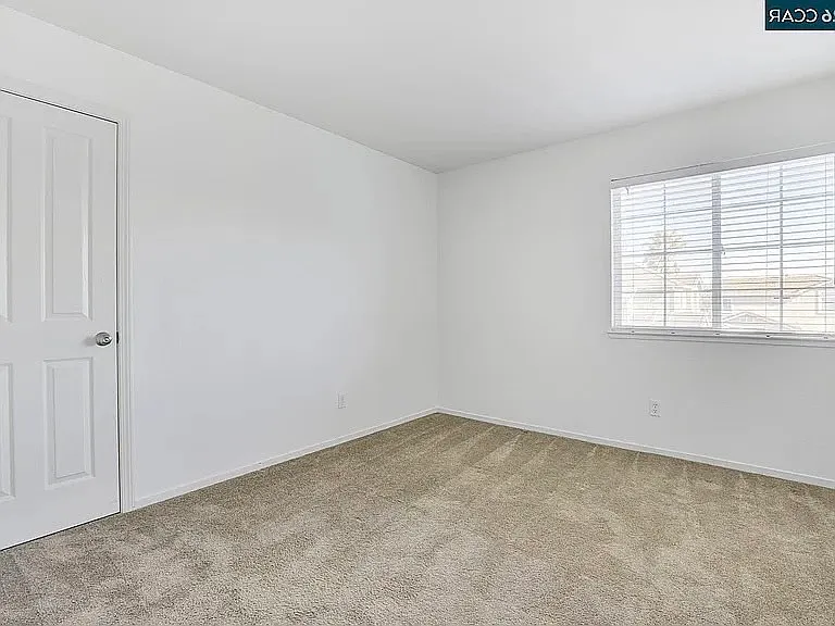 478 Oak Crest Pl #4 — Photo 8