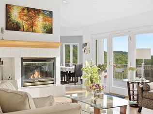 4749 S Pleasantview Rd Unit 159, Harbor Springs, MI 49740