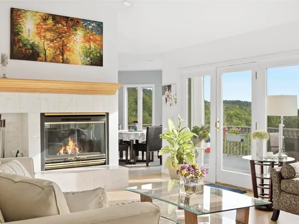 4749 S Pleasantview Rd Unit 159, Harbor Springs, MI 49740