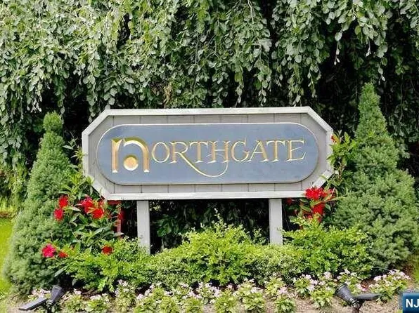 53 White Beeches Dr #53C, Township Of Washington, NJ 07676