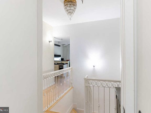 2nd image of 3 N Columbus Blvd APT Td406