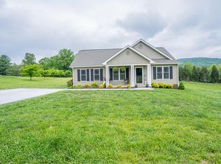 117 Twelve Oaks Dr, Hardy, VA 24101