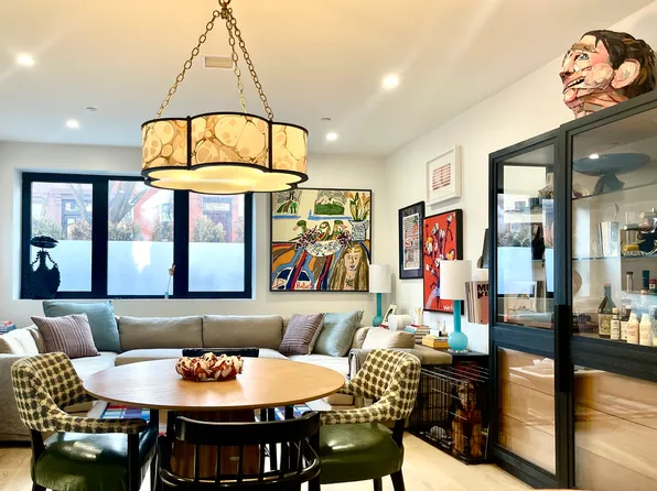 301 De Graw Street image 1 of 9