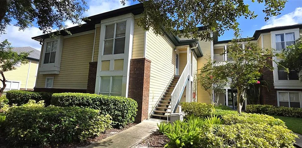 4115 Chatham Oak Ct #210