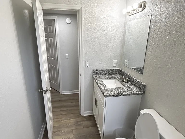 Montego Ln — Photo 9