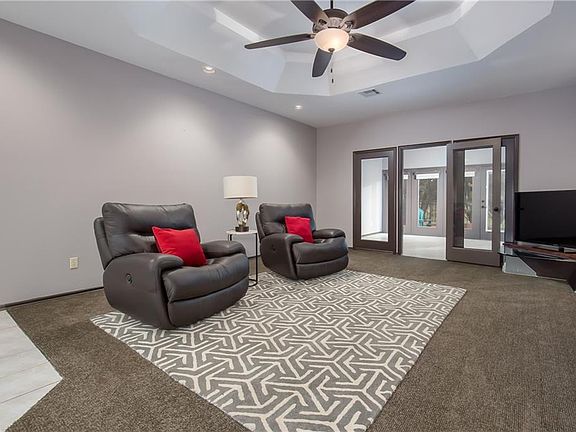 4th image of 12312 Greenlea Chase W