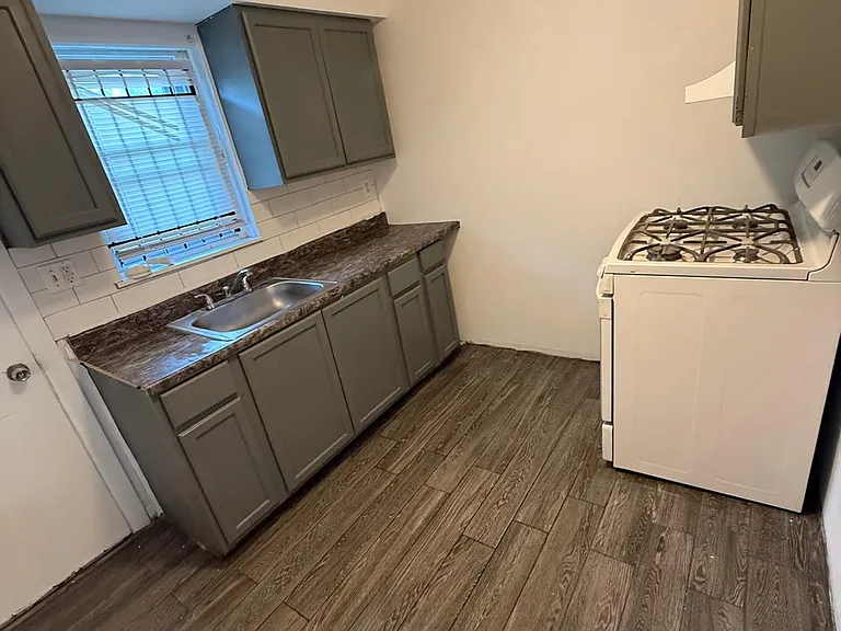 420 N Wilton St — Photo 7