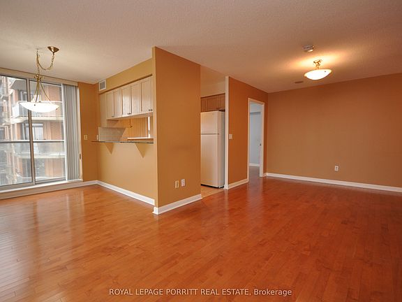 5th image of 1140 Parkwest Pl Unit 901