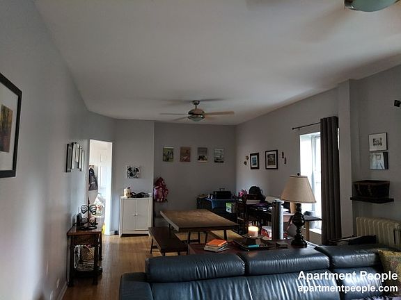 5th image of 845 W Belle Plaine Ave APT 1W