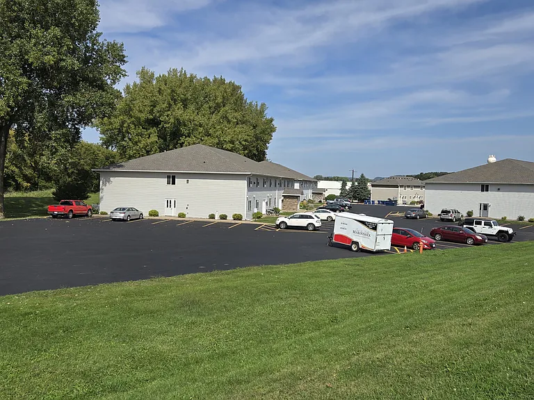 530 Cottonwood Dr #1 — Photo 1