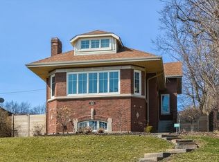 9132 S Longwood Dr, Chicago, IL
