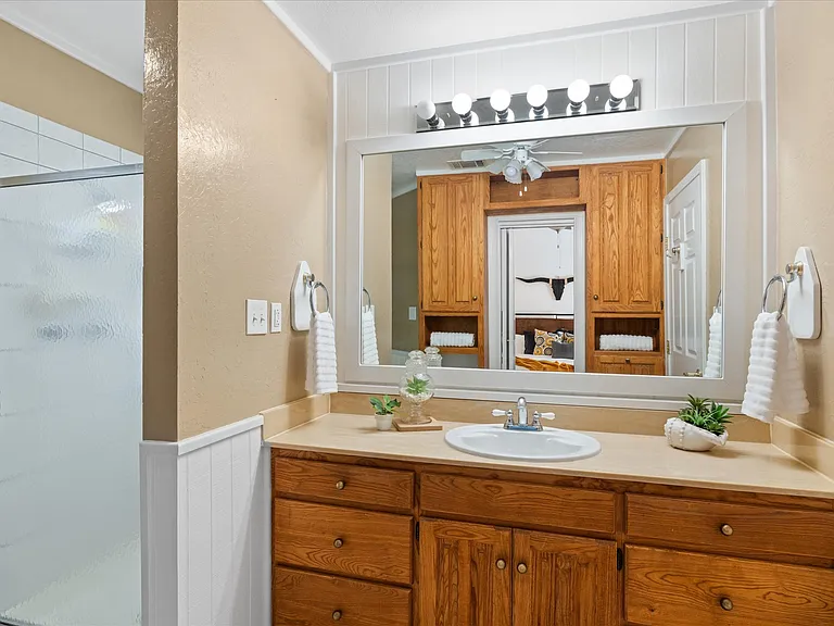 417 Sky Harbour Ct — Photo 19